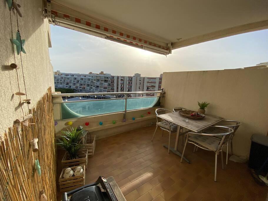 Joli Studio Vue Mer Et Port 莫吉奥 外观 照片